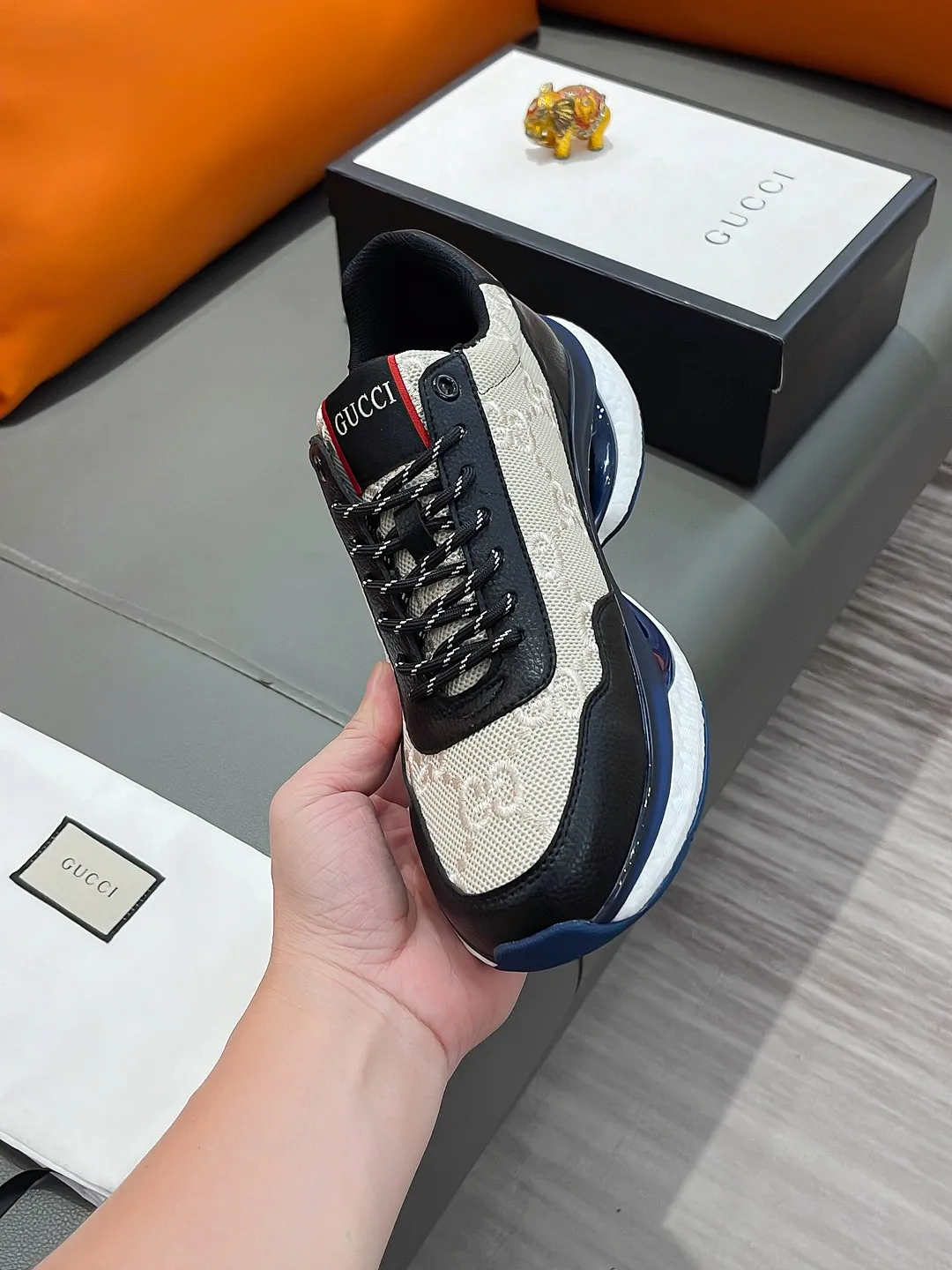 Men's shoes GUCCI "Gucci" P440 Regular size: 38-44 (casual shoes) Product materials: Selected cowhide upper, soft sheepskin lining; original outsole.